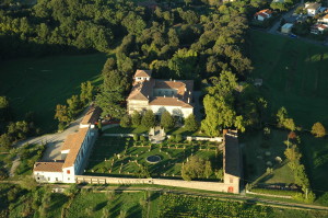 complesso-monumentale-villa-La-Magia-vista-dallaltoDSC_4279.jpg